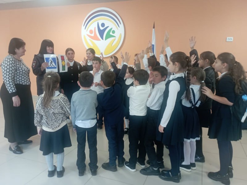 Охрана детской жизни начинается с дорожных уроков