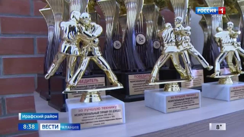 Более 200 юных спортсменов приняли участие в межрегиональном турнире по дзюдо в Чиколе