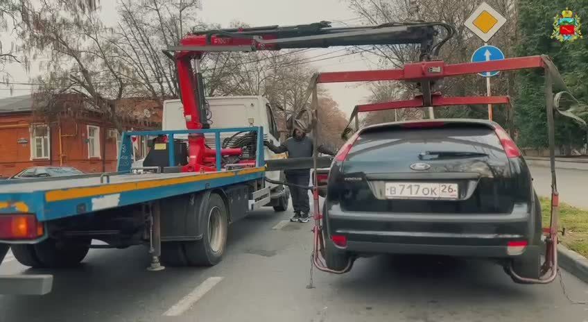 В историческом центре Владикавказа за неправильную парковку эвакуировали 15 автомобилей