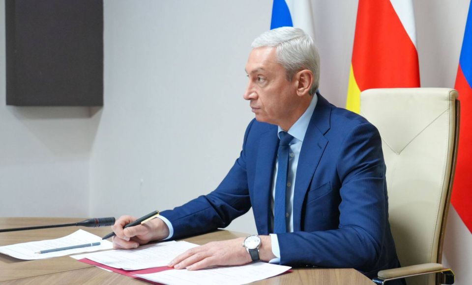 Председатель Правительства РСО – Алания Борис Джанаев встретился с заместителем генерального директора по строительству и капитальному ремонту Российской телевизионной и радиовещательной сети Станиславом Белявским.