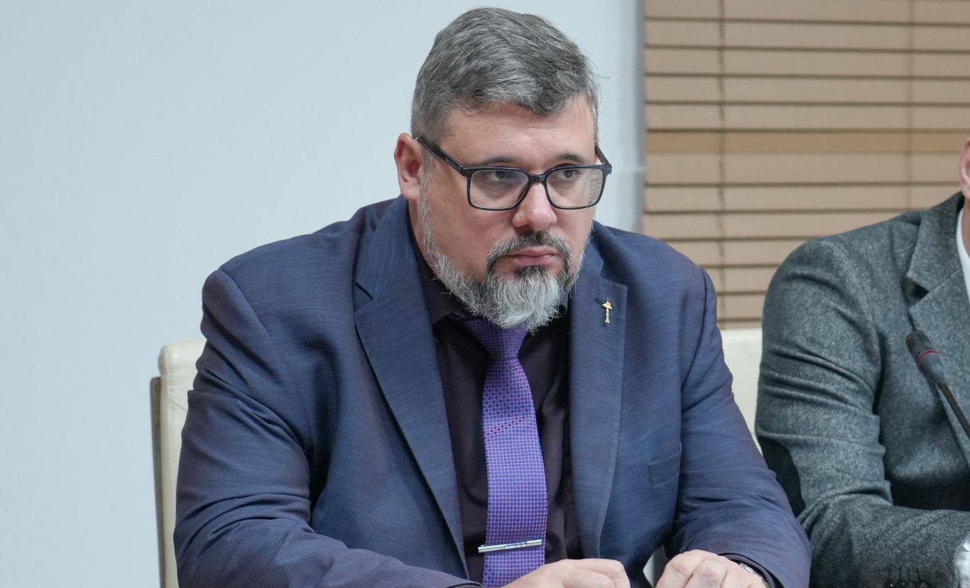 Председатель Правительства РСО – Алания Борис Джанаев встретился с заместителем генерального директора по строительству и капитальному ремонту Российской телевизионной и радиовещательной сети Станиславом Белявским. Председатель Правительства РСО – Алания Борис Джанаев встретился с заместителем генерального директора по строительству и капитальному ремонту Российской телевизионной и радиовещательной сети Станиславом Белявским.