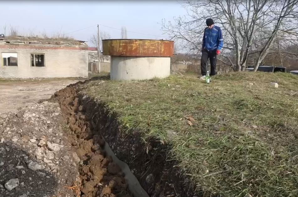 Два заброшенных резервуара восстанавливают в Дигорском районе