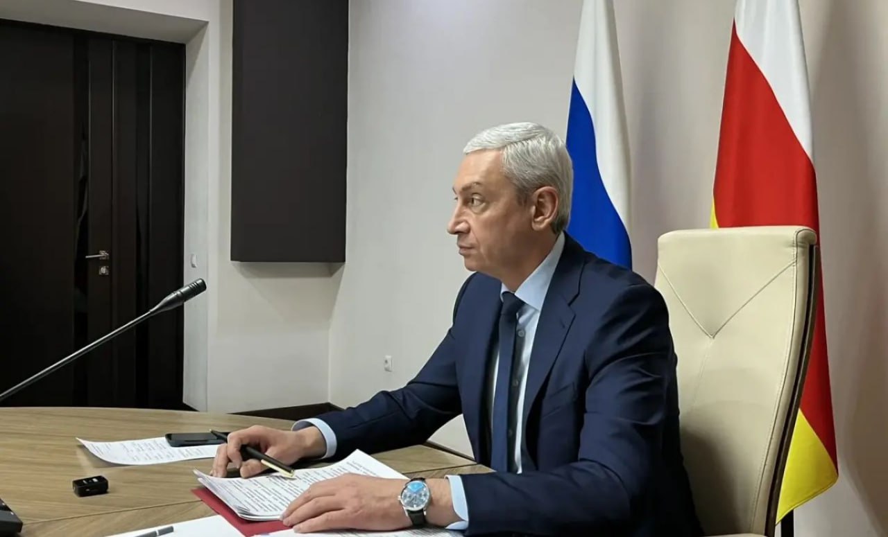 Из 35 мероприятий, включенных в постановление Совета Федерации о господдержке социально-экономического развития РСО-А, на сегодняшний день 12 пунктов уже реализованы Из 35 мероприятий, включенных в постановление Совета Федерации о господдержке социально-экономического развития РСО-А, на сегодняшний день 12 пунктов уже реализованы