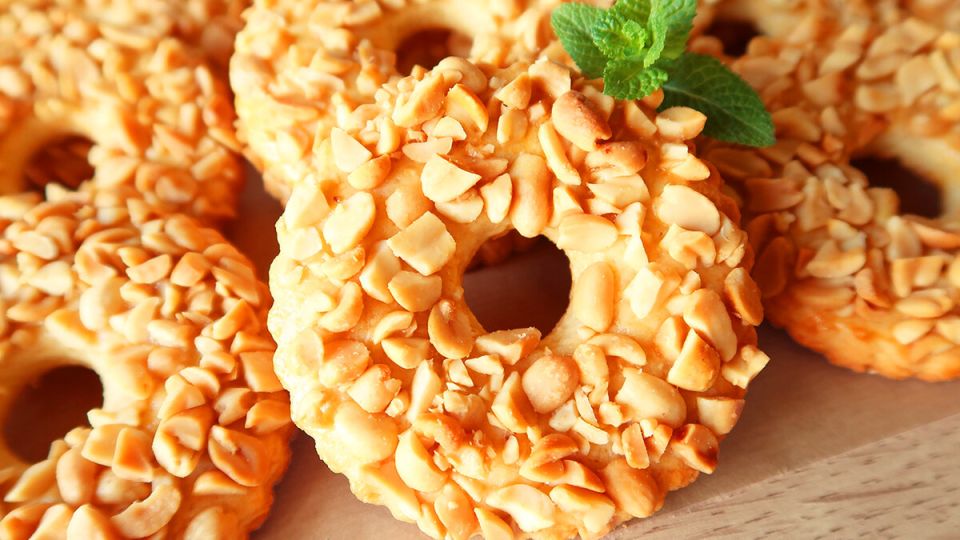 Вкусные воспоминания: как приготовить идеальные песочные кольца с арахисом