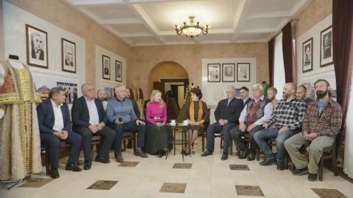 Музыкалон аивадыл нувыд чи у, уыцы ирыстойнгт кддридтр нхълм фксынц Мариинаг театыры филиалы нлгоймгты хоры концерттм , уымн м зонынц, диссаджы нкъарнт та цын кй балвар кндзысты уый