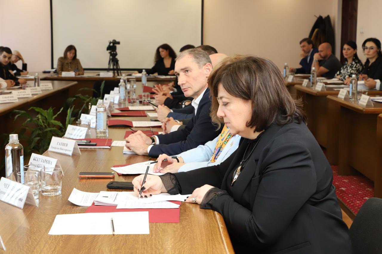 Под председательством Сергея Таболова состоялась 19-я сессия Собрания представителей Владикавказа VIII созыва Под председательством Сергея Таболова состоялась 19-я сессия Собрания представителей Владикавказа VIII созыва