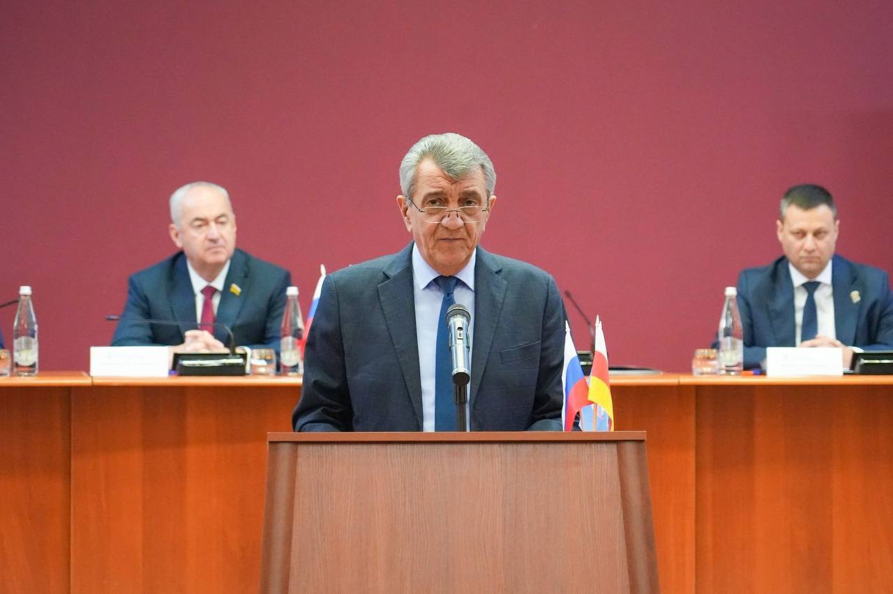 Принял участие в работе 37-й региональной конференции Северо-Осетинского отделения партии «Единая Россия» Принял участие в работе 37-й региональной конференции Северо-Осетинского отделения партии «Единая Россия»