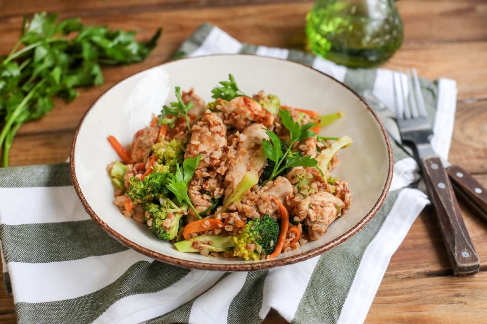 Гречневая каша с курицей и брокколи: идеальное блюдо для здоровья и вкуса