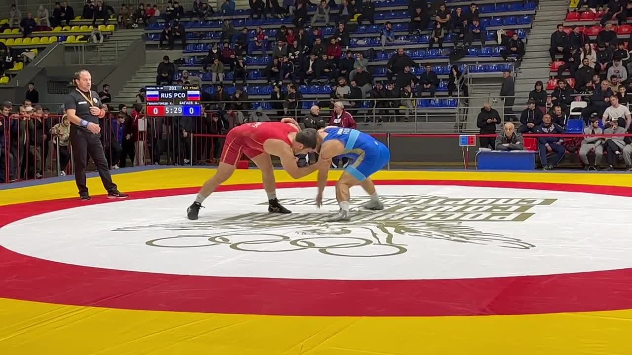 Арслан Багаев (86кг) вышел в финал