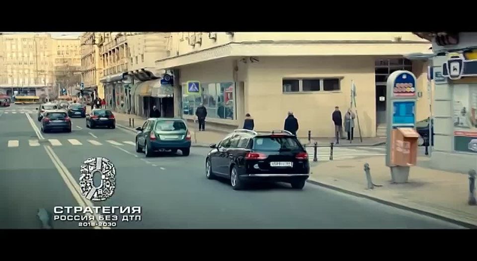 ГИБДД напоминает водителям о необходимости соблюдать дистанцию между транспортными средствами