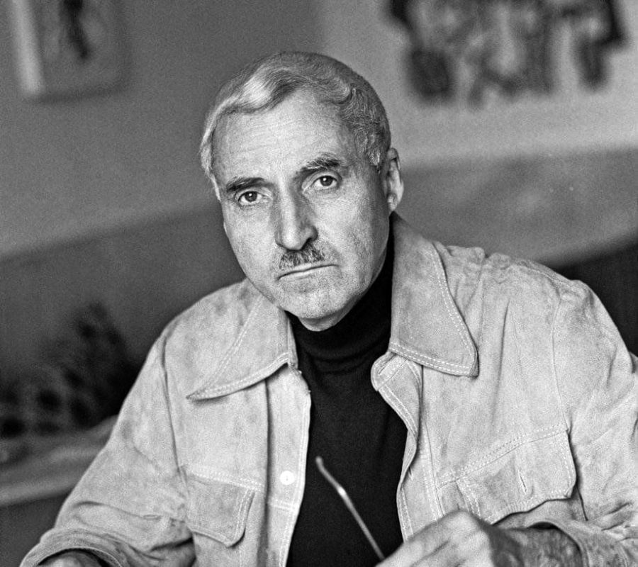 «О том, кто остался доигрывать бой»