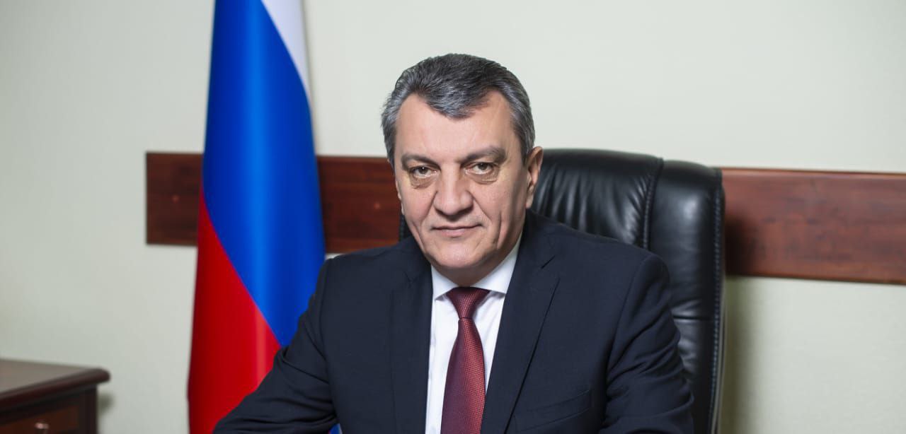 Дорогие мамы! От всей души поздравляю вас с Днем матери!