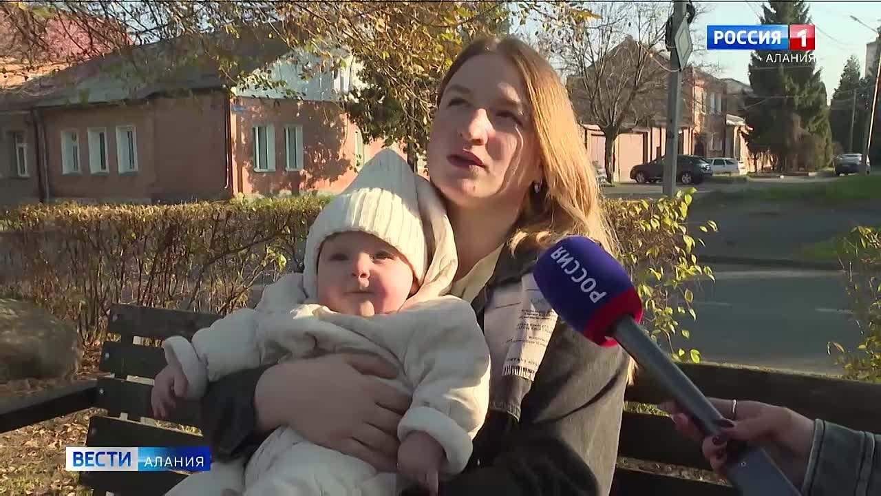 За одним словом "мама" стоит целая вселенная: бессонные ночи, бесконечная забота, тихая гордость и безграничная любовь