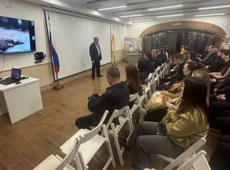 В Музее истории МВД по РСО-Алания проведен единый день государственно - правового информирования по теме «Современная военно-политическая обстановка в России и мире в контексте СВО»