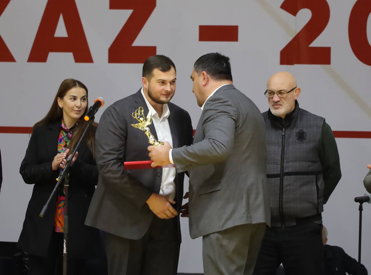 ФОТО! Торжественная церемония открытия международного турнира по вольной борьбе памяти двукратного олимпийского чемпиона Сослана Андиева ФОТО! Торжественная церемония открытия международного турнира по вольной борьбе памяти двукратного олимпийского чемпиона Сослана Андиева