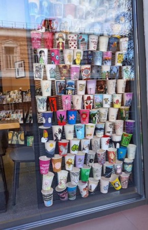 Фото Т. Шеходановой. Если вам грустно , просто вспомните о том , что вы взрослый человек и никто не помешает вам купить целый торт для себя одной С добрым утром!