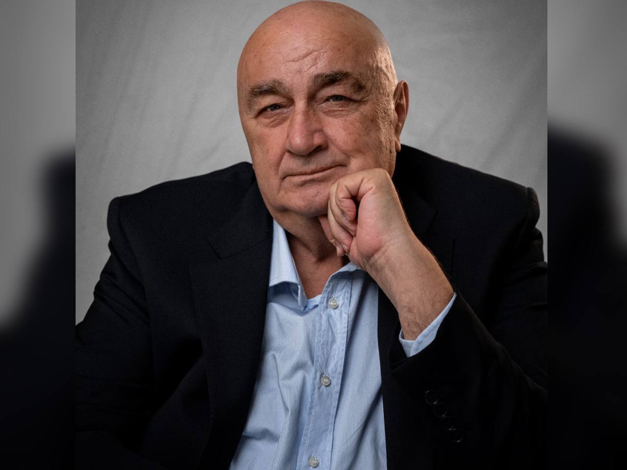 В свет вышла необычная книга – двуязычный сборник афоризмов и размышлений известного предпринимателя и мецената Владислава Хаблиева «От сердца к сердцу» / «From Heart to Heart»