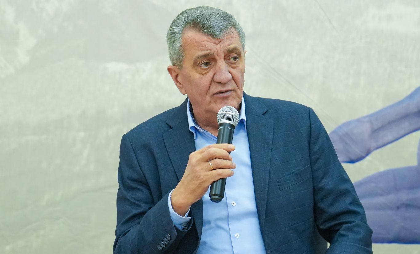 Глава РСО – Алания Сергей Меняйло встретился с финалистами республиканской образовательной программы для участников специальной военной операции «Доблесть Осетии», которые проходят обучение в рамках второго модуля.