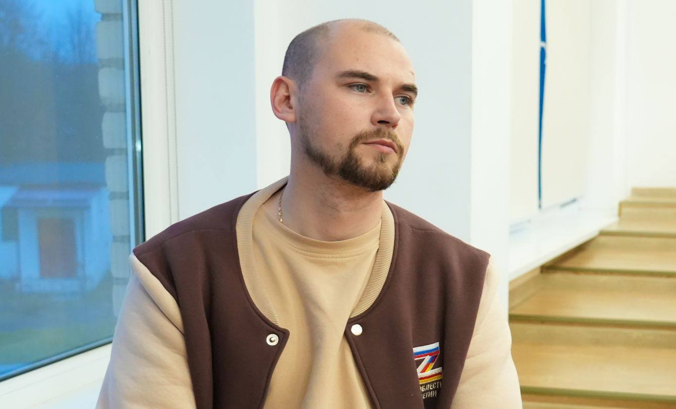 Глава РСО – Алания Сергей Меняйло встретился с финалистами республиканской образовательной программы для участников специальной военной операции «Доблесть Осетии», которые проходят обучение в рамках второго модуля. Глава РСО – Алания Сергей Меняйло встретился с финалистами республиканской образовательной программы для участников специальной военной операции «Доблесть Осетии», которые проходят обучение в рамках второго модуля.