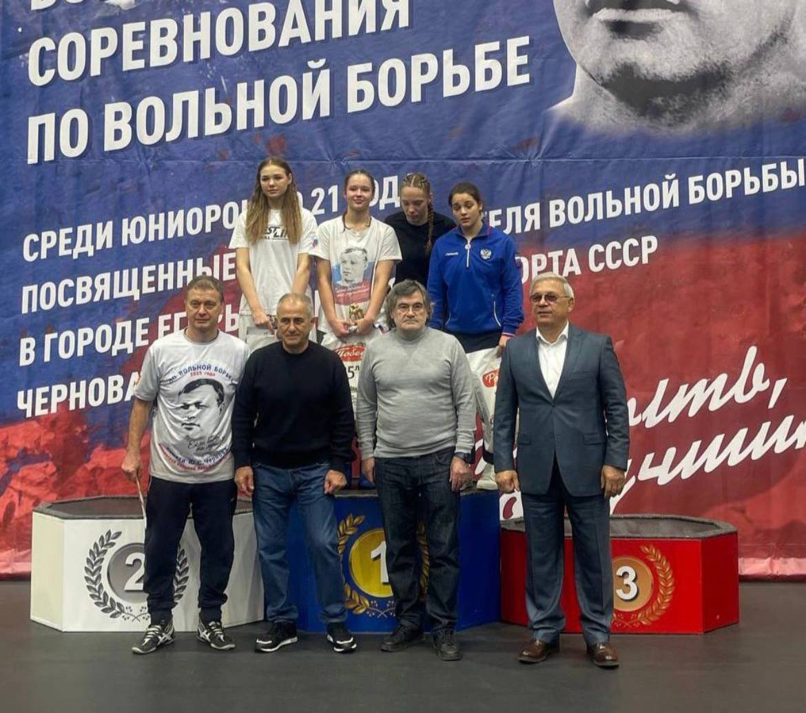 Шесть медалей завоевали представительницы РСО-Алания на всероссийском турнире по вольной борьбе среди юниорок до 21 года, прошедшем в память о Юрии Семёновиче Чернове, мастере спорта СССР и основателе вольной борьбы в городе... Шесть медалей завоевали представительницы РСО-Алания на всероссийском турнире по вольной борьбе среди юниорок до 21 года, прошедшем в память о Юрии Семёновиче Чернове, мастере спорта СССР и основателе вольной борьбы в городе...