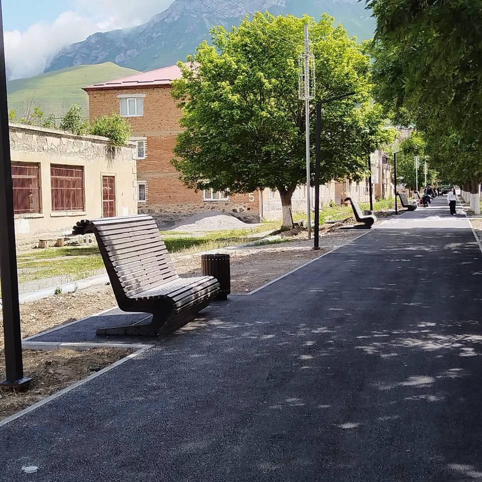 В Алагирском районе завершено благоустройство общественных территорий в рамках нацпроекта «Инфраструктура для жизни» В Алагирском районе завершено благоустройство общественных территорий в рамках нацпроекта «Инфраструктура для жизни»