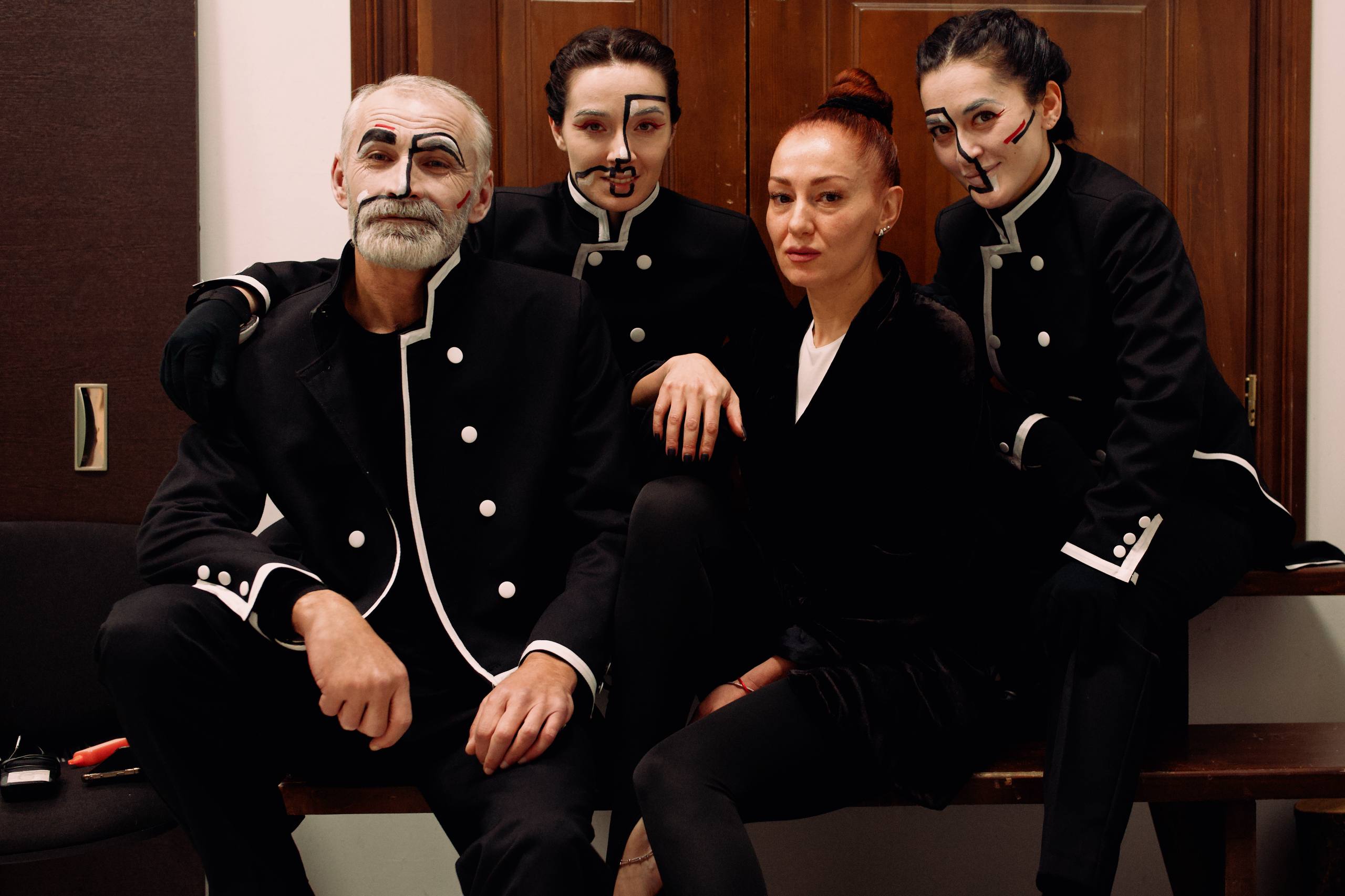 В Театре юного зрителя «Саби» показали премьеру спектакля «Шинель» по мотивам повести Николая Гоголя В Театре юного зрителя «Саби» показали премьеру спектакля «Шинель» по мотивам повести Николая Гоголя