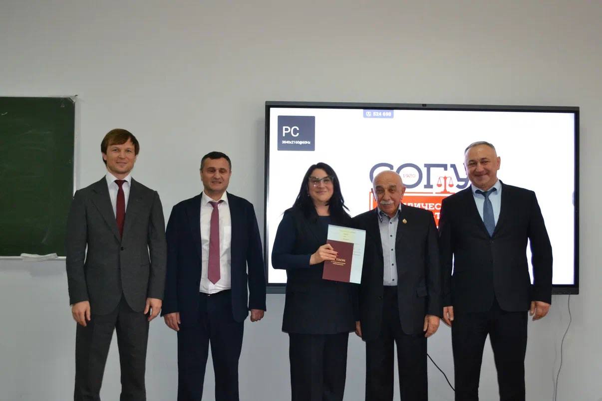 Сегодня, в День юриста, Избирательная комиссия Республики Северная Осетия-Алания от всей души поздравляет всех причастных к этой благородной профессии! Сегодня, в День юриста, Избирательная комиссия Республики Северная Осетия-Алания от всей души поздравляет всех причастных к этой благородной профессии!