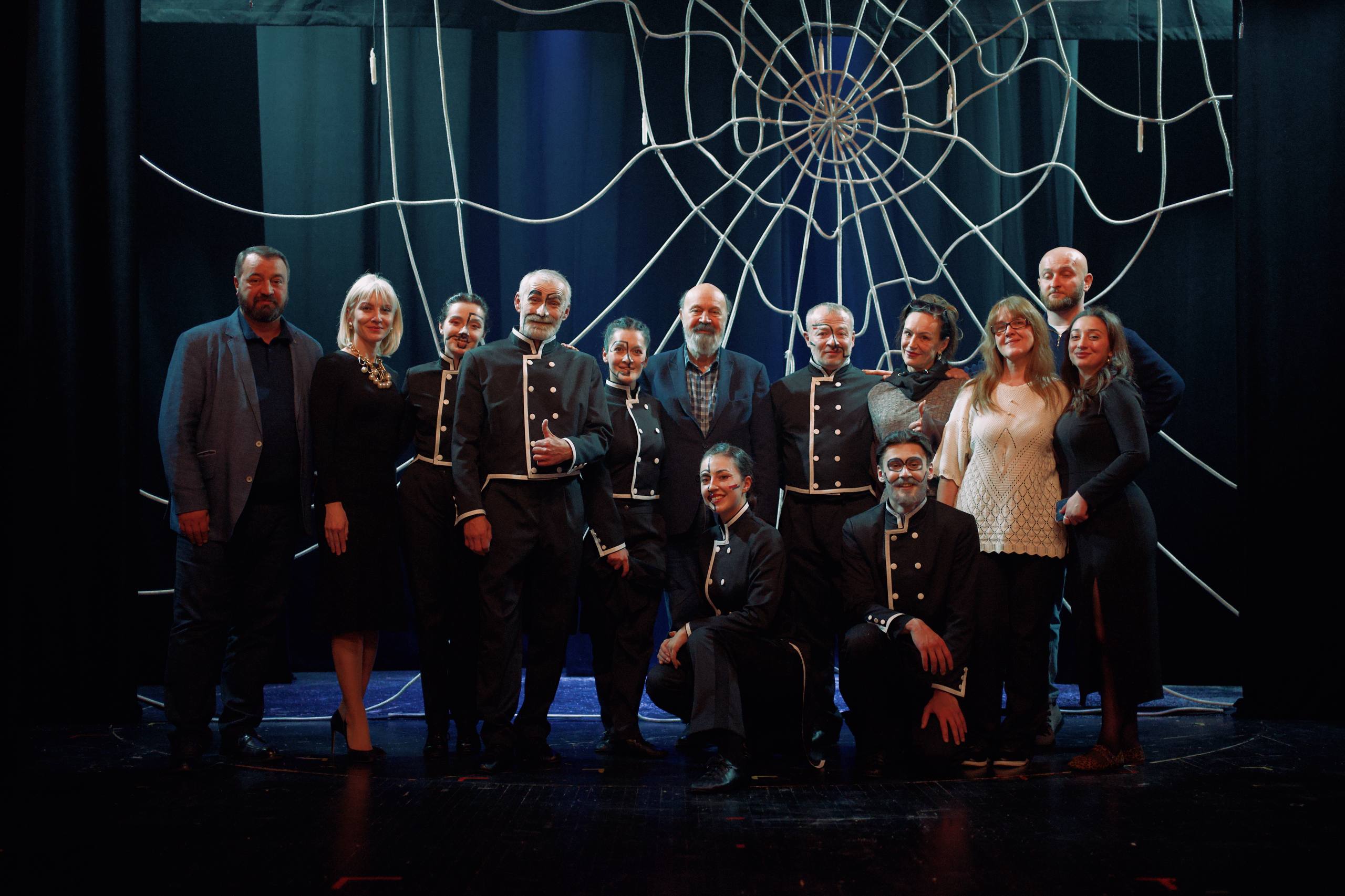 В Театре юного зрителя «Саби» показали премьеру спектакля «Шинель» по мотивам повести Николая Гоголя