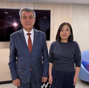 Сергей Меняйло: Вместе с главой РВБ, основателем крупнейшего в России маркетплейса Wildberries Татьяной Ким обсудили строительство транспортно-логистического хаба в Северной Осетии