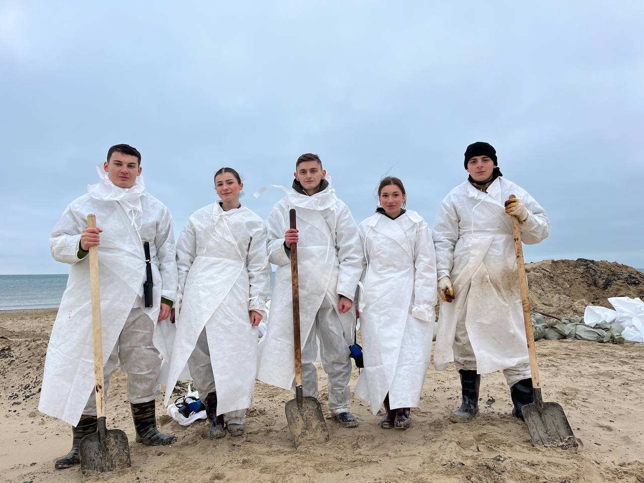 Сергей Меняйло: Поздравляю с Днём добровольца всех, кто безвозмездно и от чистого сердца помогает людям Сергей Меняйло: Поздравляю с Днём добровольца всех, кто безвозмездно и от чистого сердца помогает людям