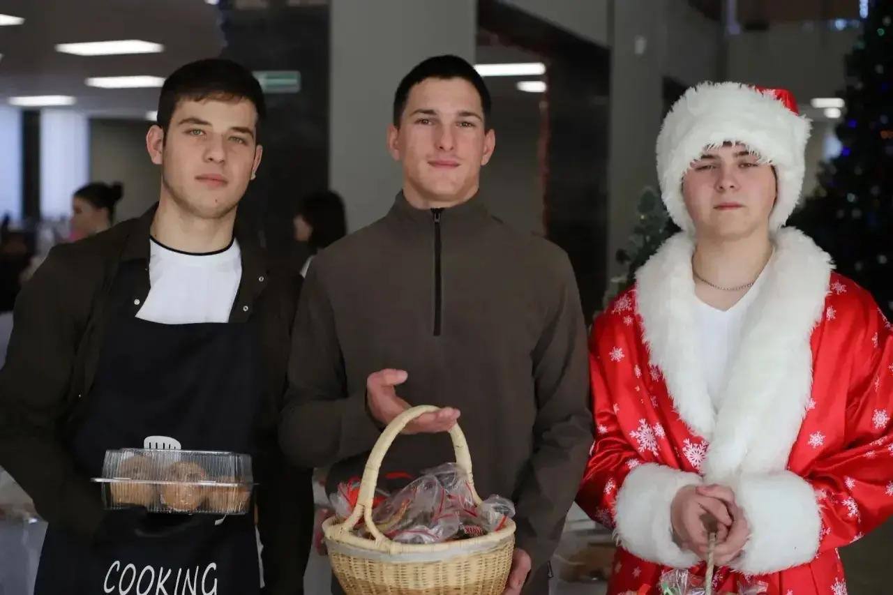 Ежегодная благотворительная ярмарка «Мы вместе» прошла в Республиканском дворце детского творчества Ежегодная благотворительная ярмарка «Мы вместе» прошла в Республиканском дворце детского творчества