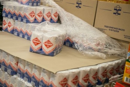 Как легко размотать рулон пищевой пленки: вы точно об этом не знали