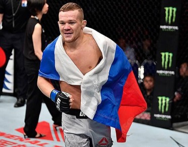 Россиянин Петр Ян стал чемпионом UFC в легчайшем весе