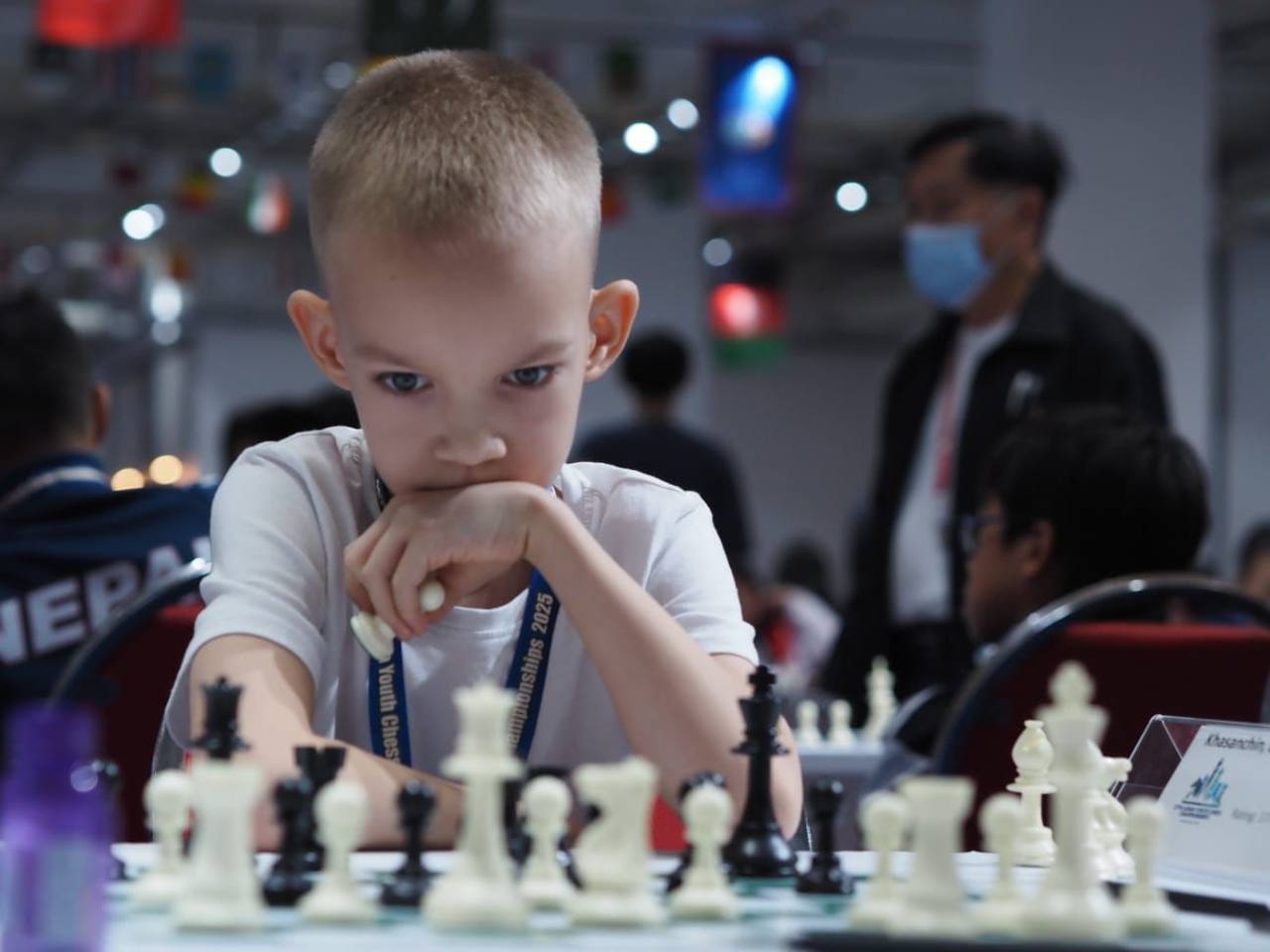 С 20 по 30 ноября в столице Таиланда проходил 27-й чемпионат Азии среди детей и юношества, который установил рекорд по количеству участников: 697 шахматистов из 33 стран С 20 по 30 ноября в столице Таиланда проходил 27-й чемпионат Азии среди детей и юношества, который установил рекорд по количеству участников: 697 шахматистов из 33 стран