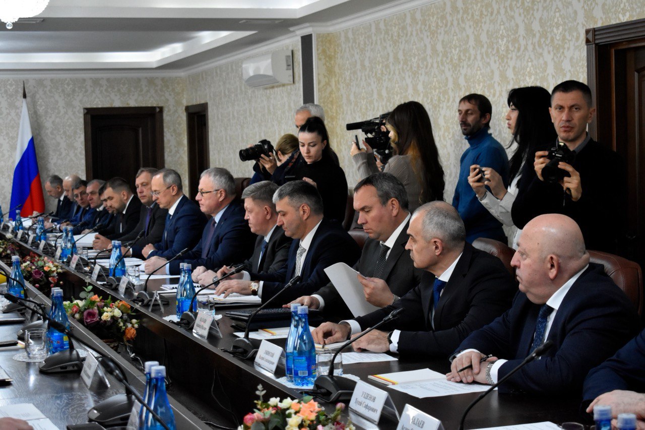 МВД Северной и Южной Осетии подвели итоги работы двустороннего комитета и определили стратегические направления взаимодействия на 2026 год МВД Северной и Южной Осетии подвели итоги работы двустороннего комитета и определили стратегические направления взаимодействия на 2026 год