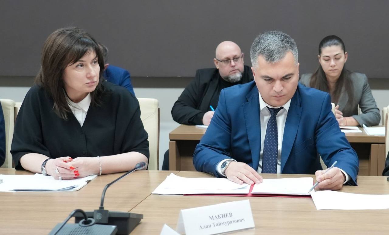 Вопросы предоставления мер поддержки представителям бизнеса, а также гражданам, желающим заниматься собственным делом, обсуждались на совещании Председателя Правительства РСО – Алания Бориса Джанаева Вопросы предоставления мер поддержки представителям бизнеса, а также гражданам, желающим заниматься собственным делом, обсуждались на совещании Председателя Правительства РСО – Алания Бориса Джанаева