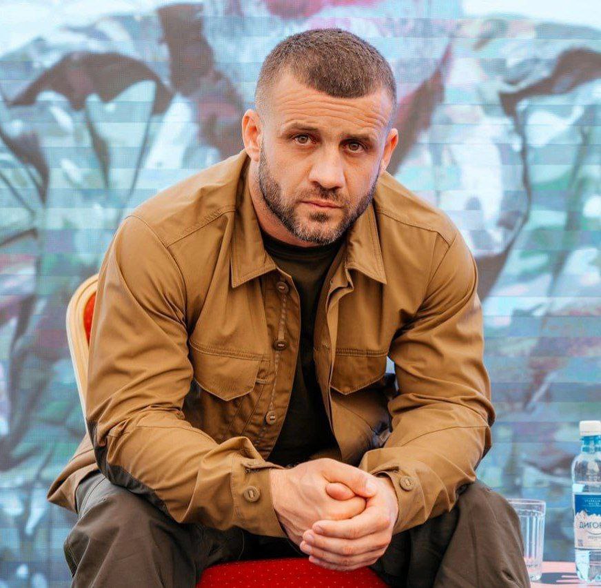 Сегодня на торжественном приёме в Кремле будут присутствовать двое наших земляков из зоны специальной военной операции: Сегодня на торжественном приёме в Кремле будут присутствовать двое наших земляков из зоны специальной военной операции: