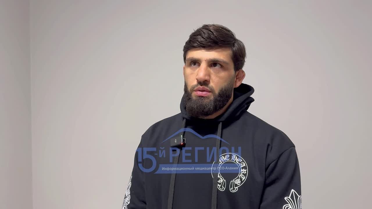 Первый номер рейтинга Абсолютного бойцовского чемпионата (UFC) в лёгком весе россиянин Арман Царукян ожидает, что проведет титульный бой летом 2026 года против победителя пары «Пэдди Пимблетт – Джастин Гейджи»