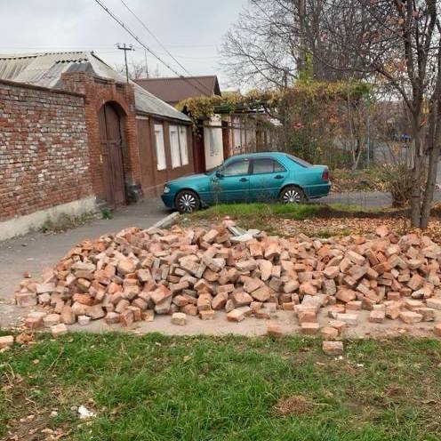 Улицы Владикавказа ежедневно проверяют на нарушение правил благоустройства Улицы Владикавказа ежедневно проверяют на нарушение правил благоустройства