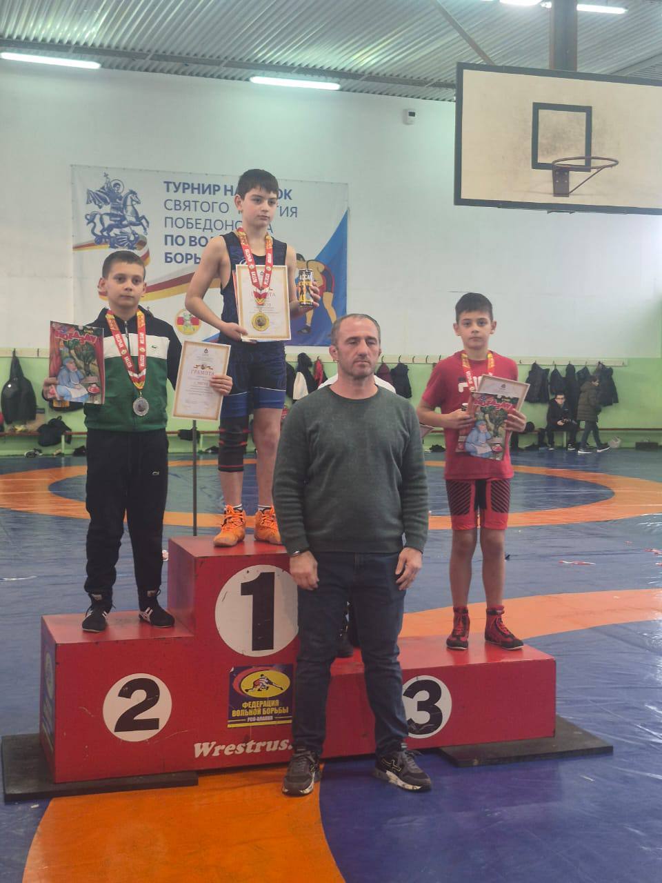 II открытый турнир по вольной борьбе «Кубок Святого Георгия Победоносца» среди юношей 2015-2016 г.р. 9-10 декабря. Владикавказ II открытый турнир по вольной борьбе «Кубок Святого Георгия Победоносца» среди юношей 2015-2016 г.р. 9-10 декабря. Владикавказ