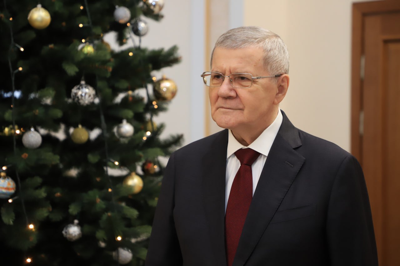 Сегодня в Пятигорске полномочный представитель Президента Российской Федерации в Северо-Кавказском федеральном округе Юрий Чайка дал традиционный старт проведению Всероссийской благотворительной акции «Елка желаний» в... Сегодня в Пятигорске полномочный представитель Президента Российской Федерации в Северо-Кавказском федеральном округе Юрий Чайка дал традиционный старт проведению Всероссийской благотворительной акции «Елка желаний» в...