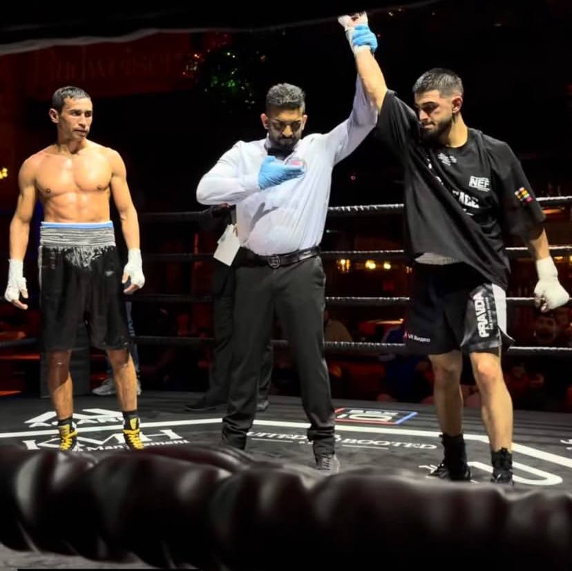 Российский профессиональный боксёр Азамат Кодзаев одержал победу на международном турнире в Дубае