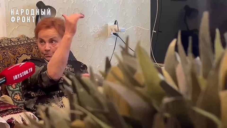 Их руками куётся Победа: истории удивительных женщин волонтёрского сообщества "Согрей солдата"