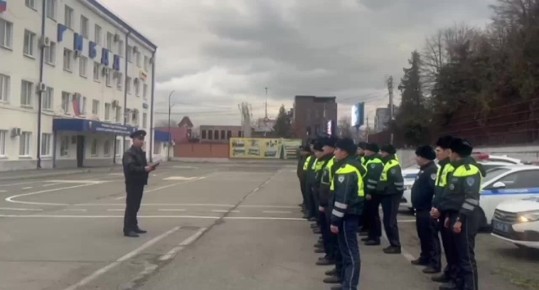 Сотрудники Госавтоинспекции МВД по РСО-Алания провели профилактические рейдовые мероприятия на федеральной автодороге "Владикавказ - Алагир"