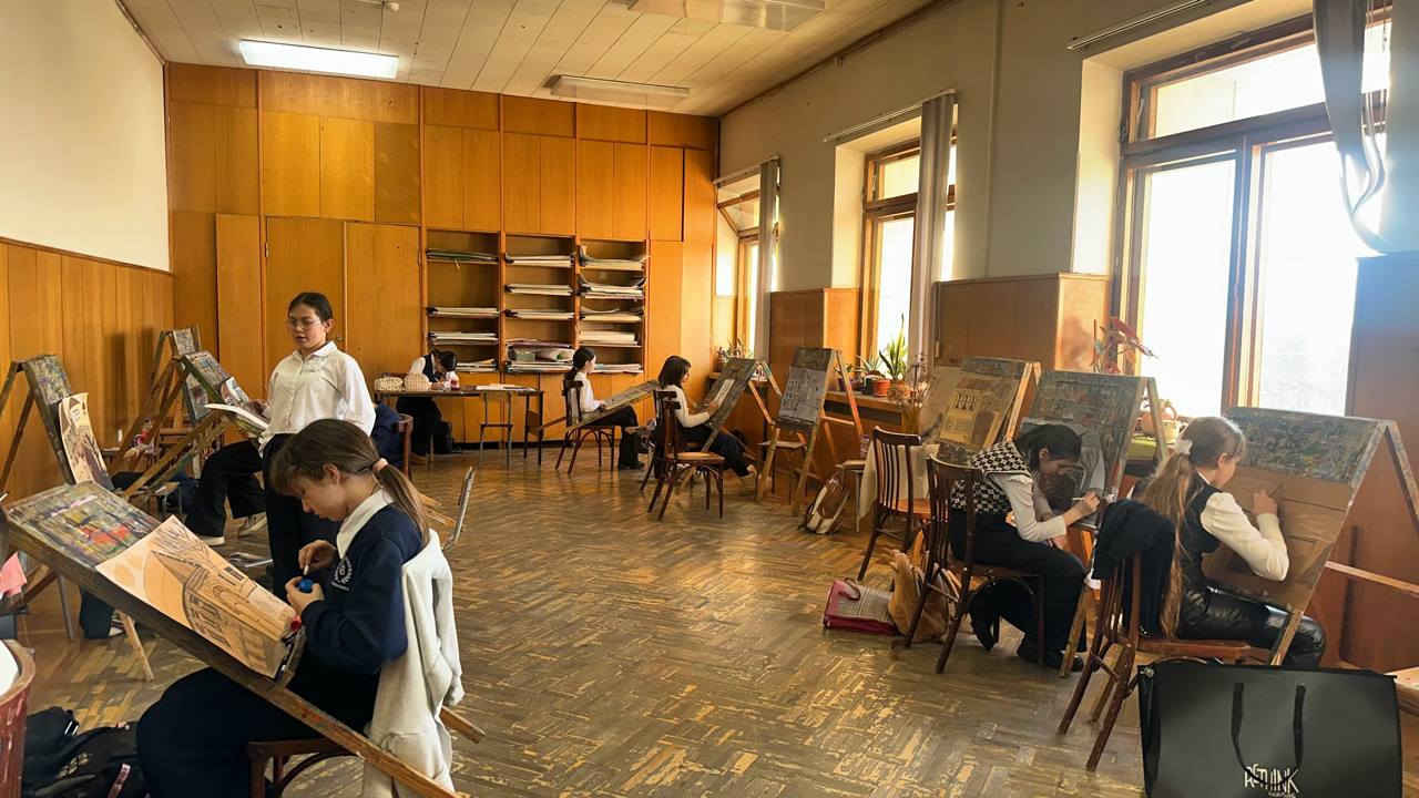 Министр культуры РСО-Алания посетил Республиканский лицей искусств