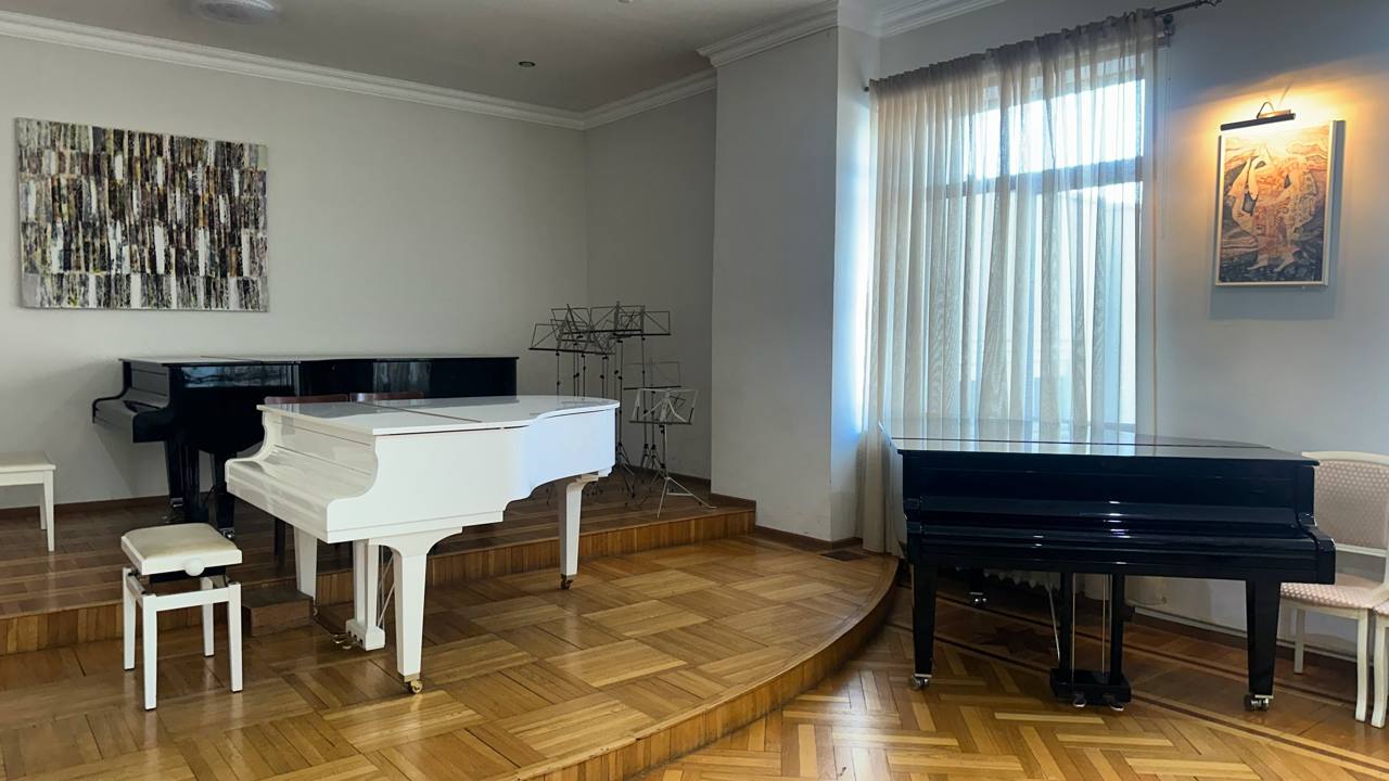 Министр культуры РСО-Алания посетил Республиканский лицей искусств Министр культуры РСО-Алания посетил Республиканский лицей искусств