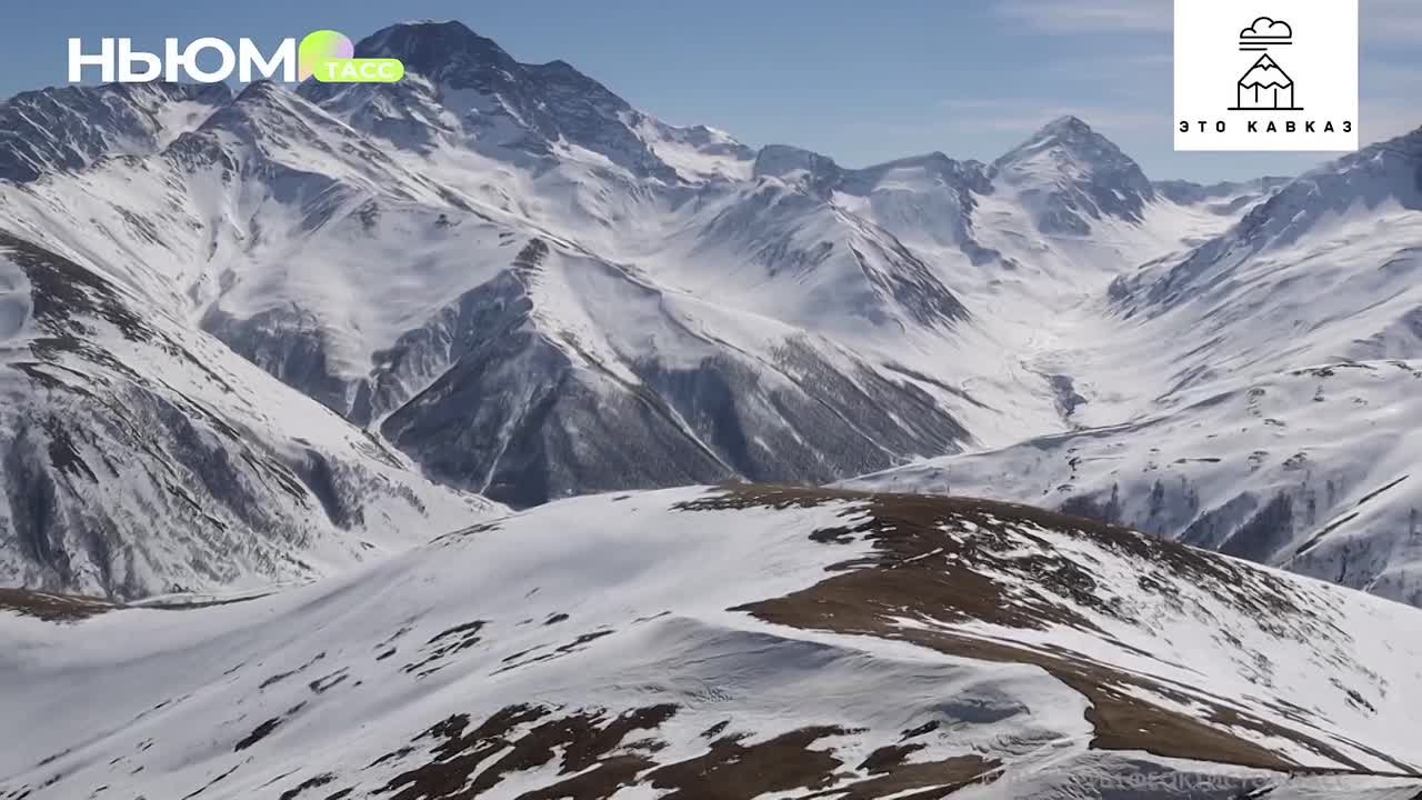 Глава Республики Северная Осетия — Алания Сергей Меняйло в рамках пресс-тура «Это Кавказ» пообщался с юнкором НЬЮМ ТАСС