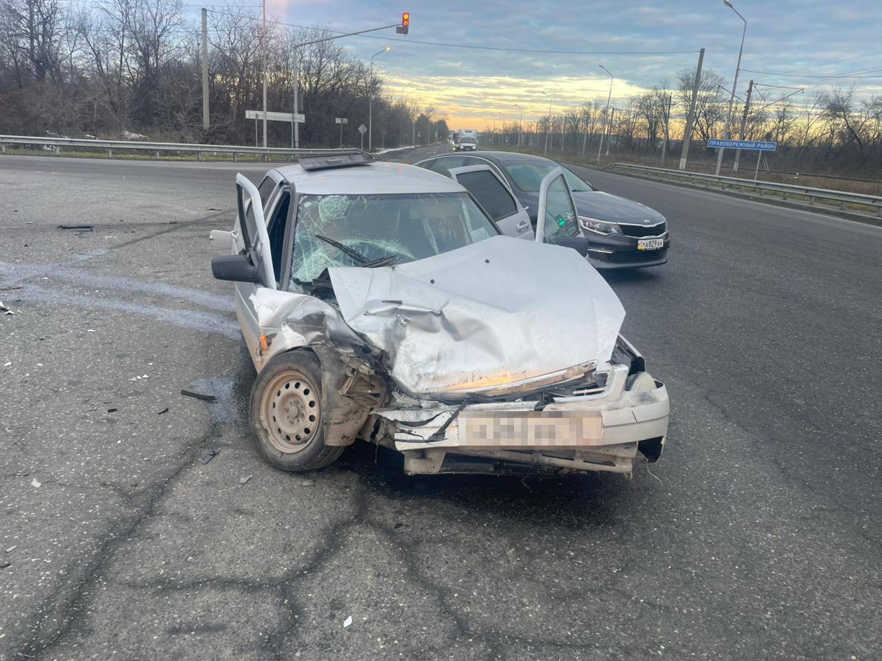 ДТП с участием Лады Приоры и ГАЗели произошло под Владикавказом — пострадали 8 человек ДТП с участием Лады Приоры и ГАЗели произошло под Владикавказом — пострадали 8 человек