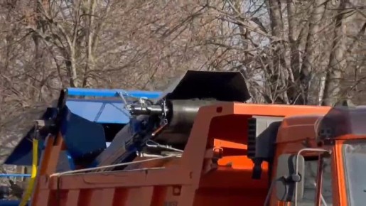 На уборку дорог Владикавказа вышла новая прицепная машина отечественного производства «Чистодор»