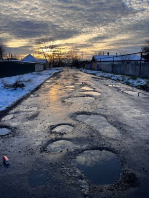 Жители Карьерной и Советской улиц Беслана пожаловались на отсутствие дорог